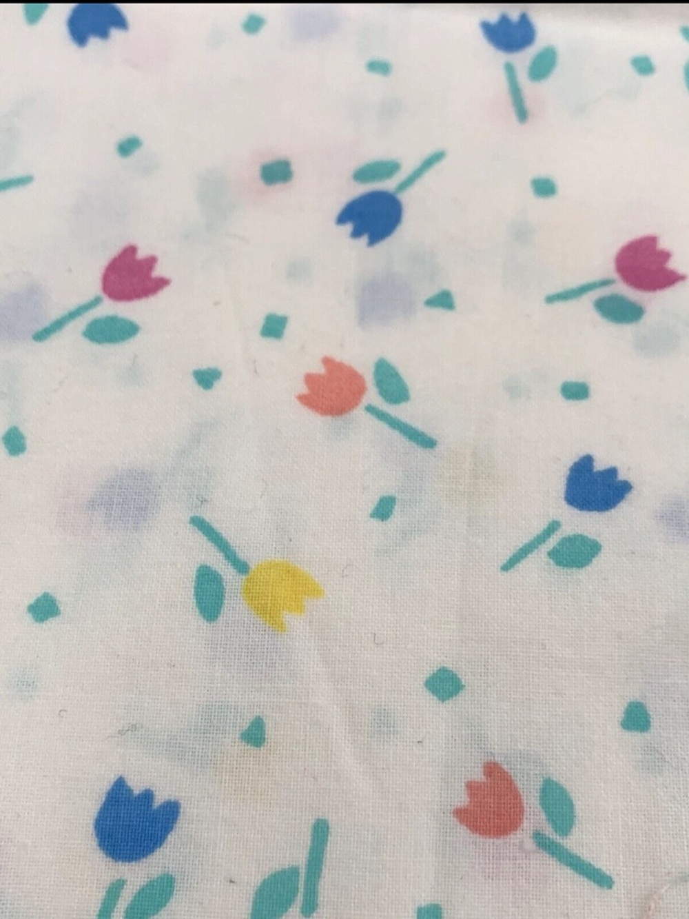 Vintage 1980s White Cotton Tulip Print Floral Pattern 1 yard + 35.5"x44" W